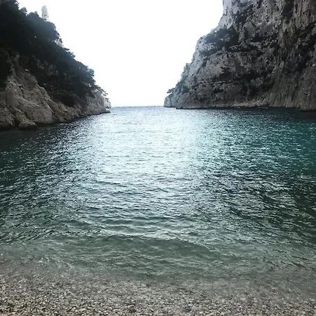 Le Sept Aux Portes Des Calanques Cassis